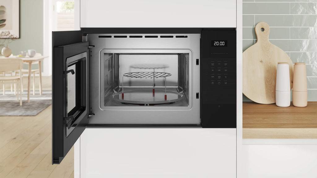 Bosch BEL554MB2M built-in microwave with grill in black, further view 4