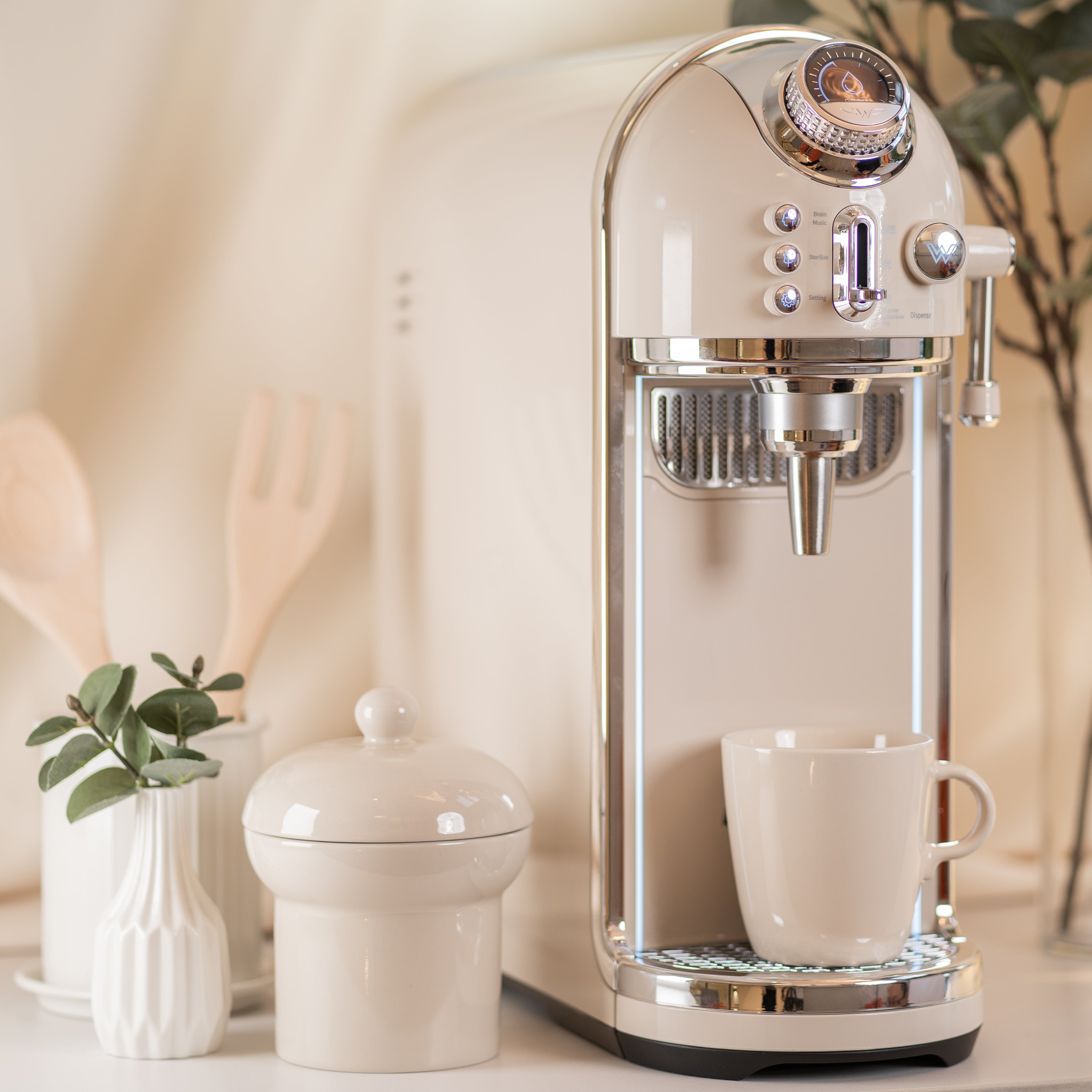 Hydroflux WISH tankless water purifier, further view 4