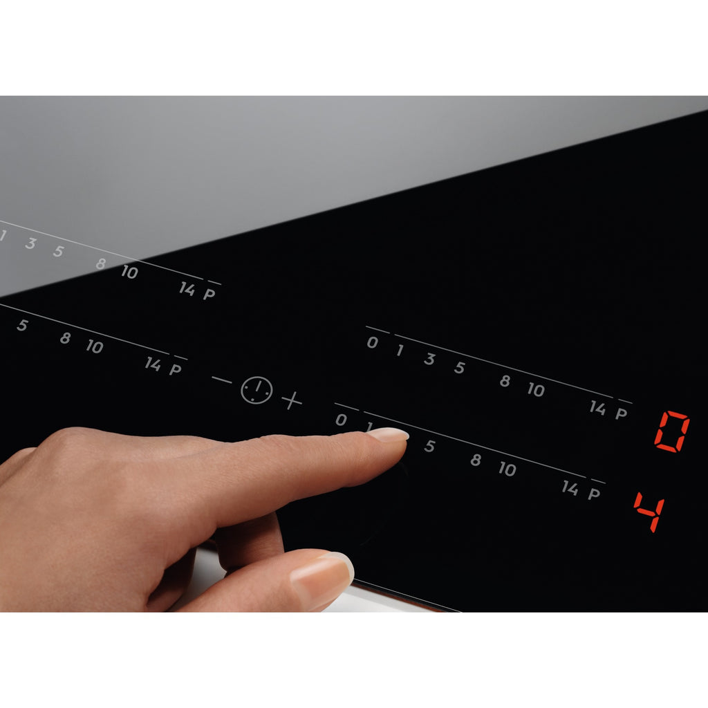 EIV63343 60cm 600 Series built-in induction hob with 3 cooking zones