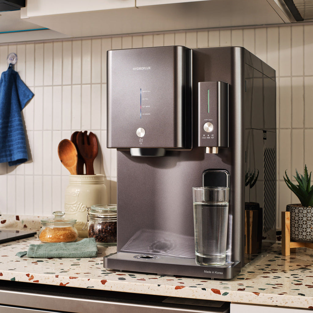 Hydroflux IGLOO water purifier and ice maker, further view 4