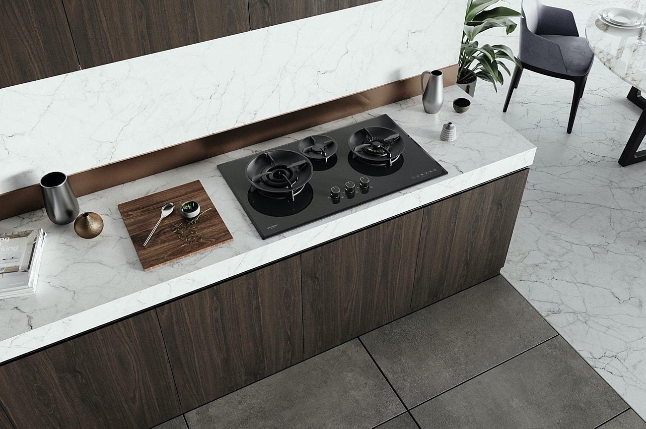 Fujioh FH-GS7030 SVGL three-burner gas hob in glass, further view 4