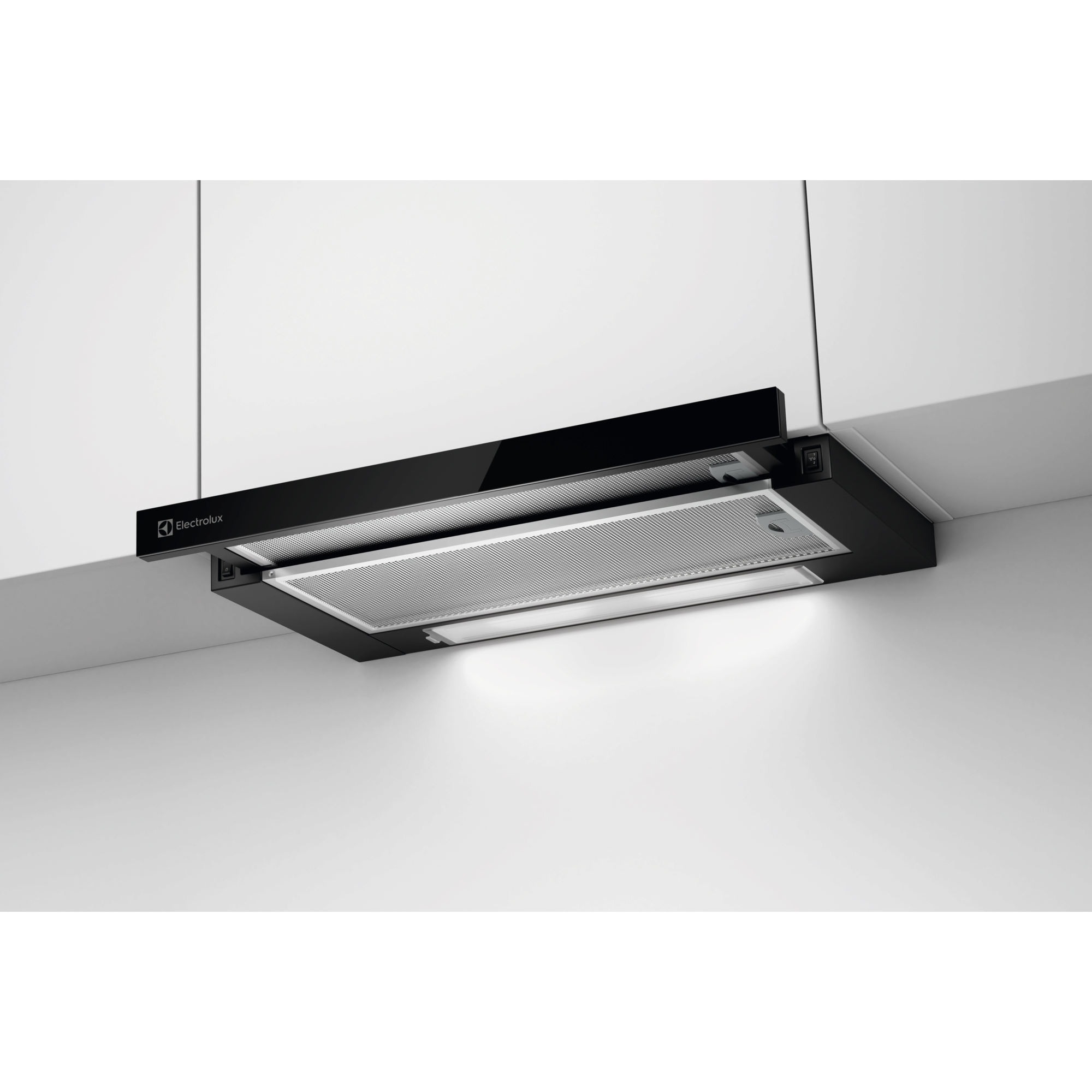 ECP6311GB 60cm pull-out extractor hood installed under kitchen cabinet