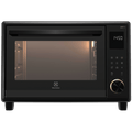 EOT4022XFDG 40L UltimateTaste 700 freestanding electric oven with AirFry, front view with door closed