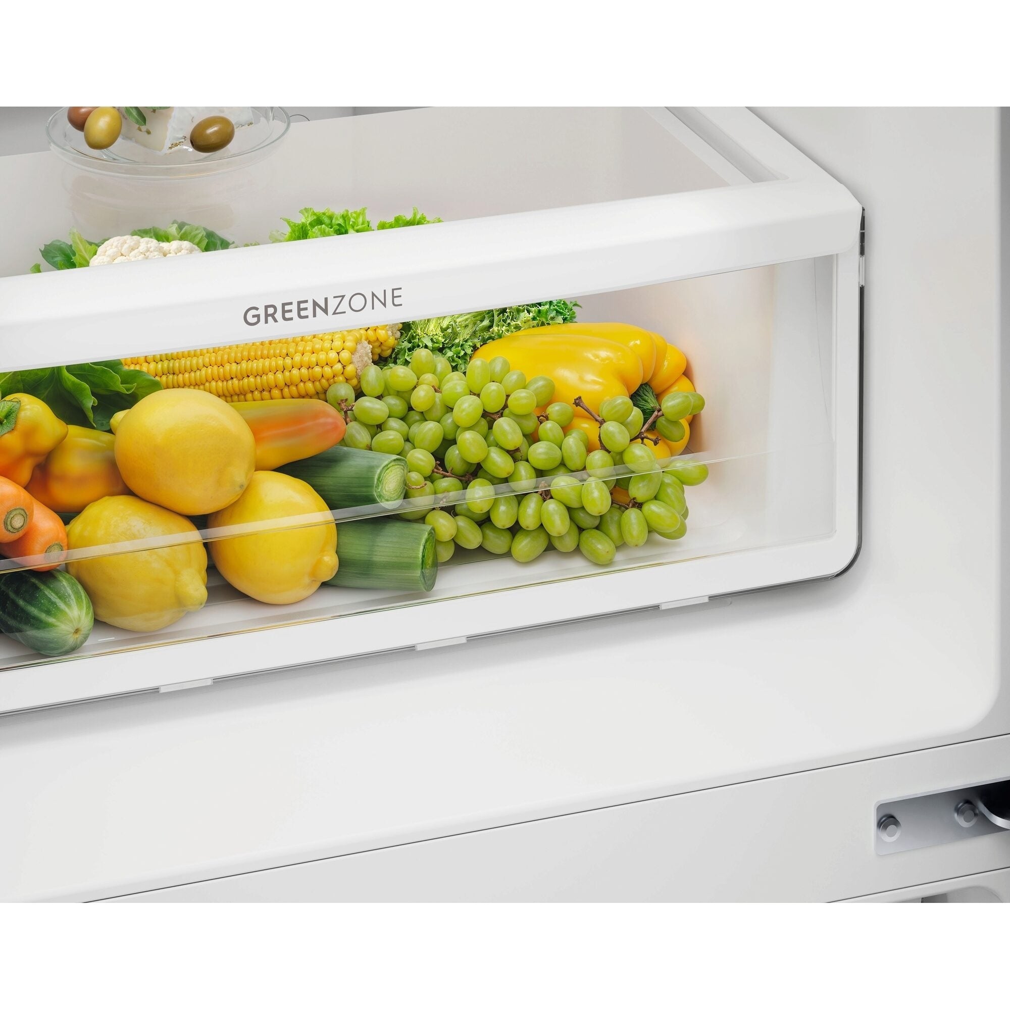 EBE4302C-B 423L 700 Series bottom freezer refrigerator