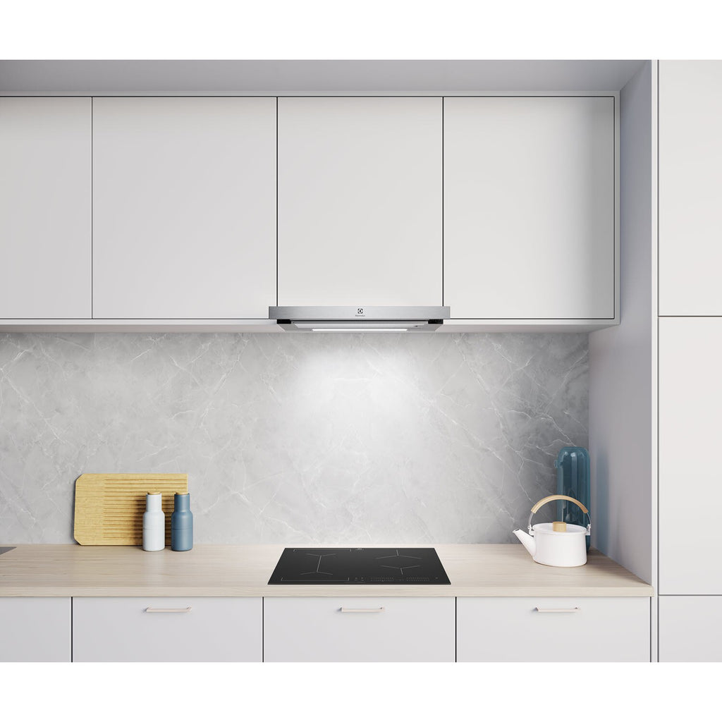 ECP6541X 60cm pull-out extractor hood installed under a kitchen cabinet